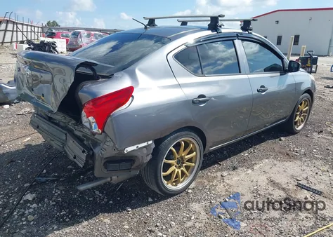 2017 Nissan Versa 1.6 S z USA, uszkodzony, nr VIN 3N1CN7AP6HL900180